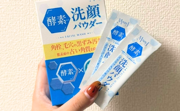 「もう隠せない」夏のテカリ・毛穴目立ちから脱出!汗・皮脂に負けない「サラサラつや肌」の作り方